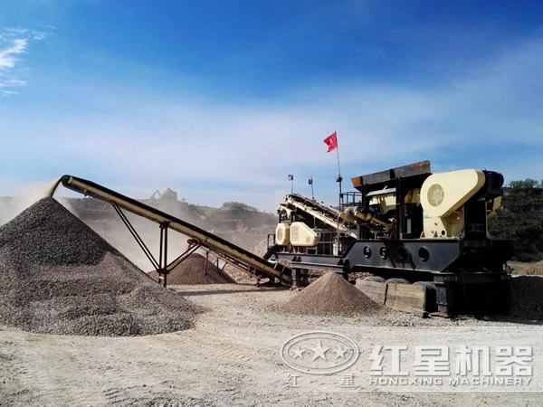 車載式移動制沙機工作現場 車載式移動制沙機工作現場