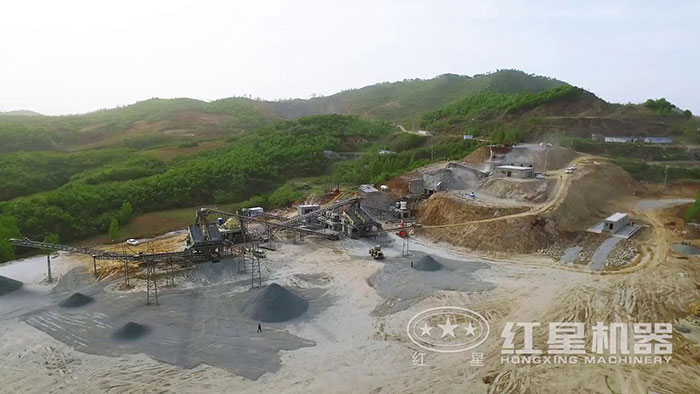 河南桐柏縣碎石砂生產現場 河南桐柏縣碎石砂生產現場