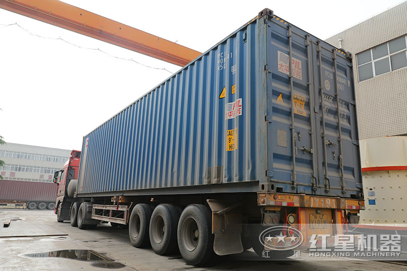 紅星機器錘式打砂機價格實惠，集裝箱發貨
